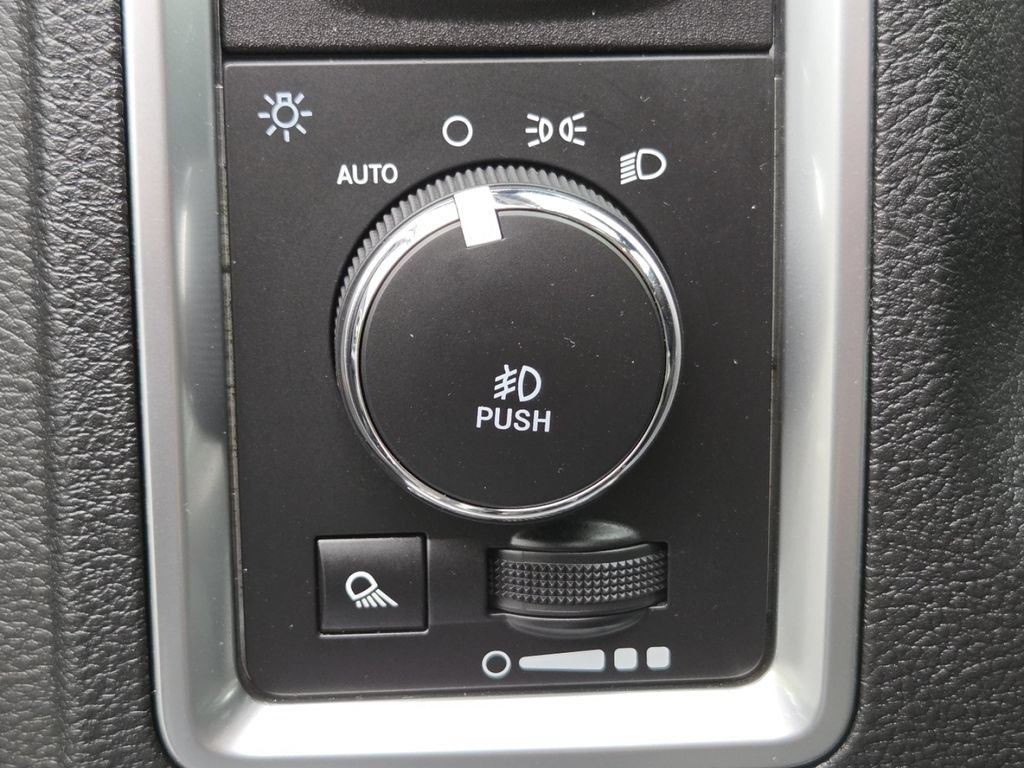 Used 2018 RAM 1500 Big Horn AWD/4WD image 15