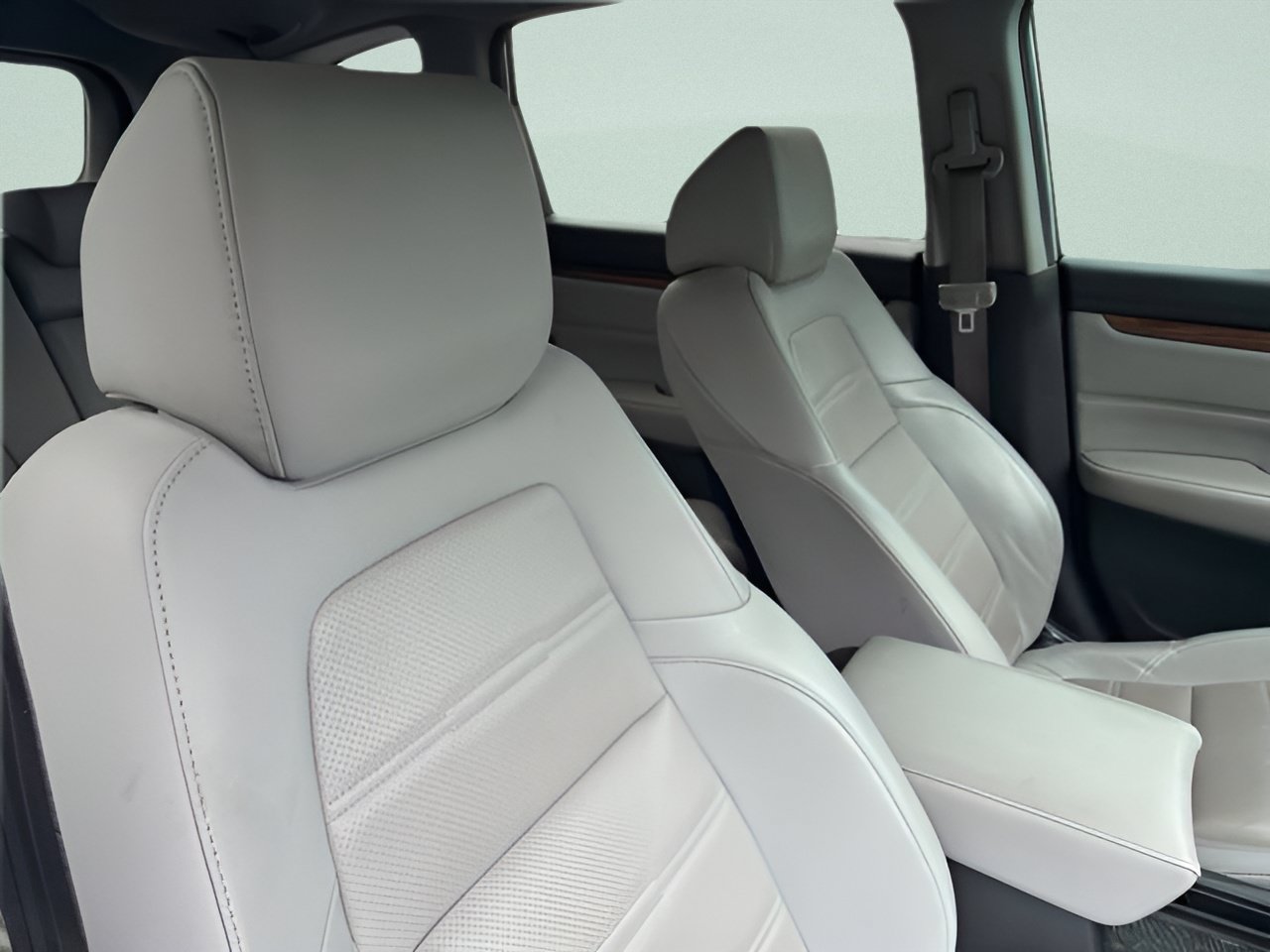 Used 2019 Honda CR-V Touring image 8