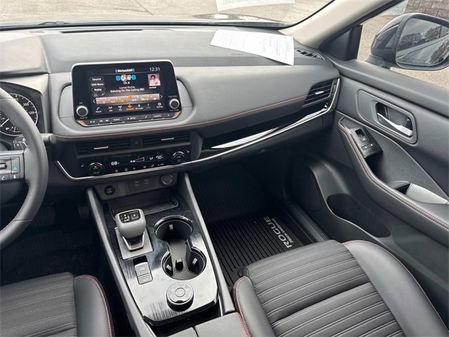 Certified 2026 Nissan Rogue SV image 20