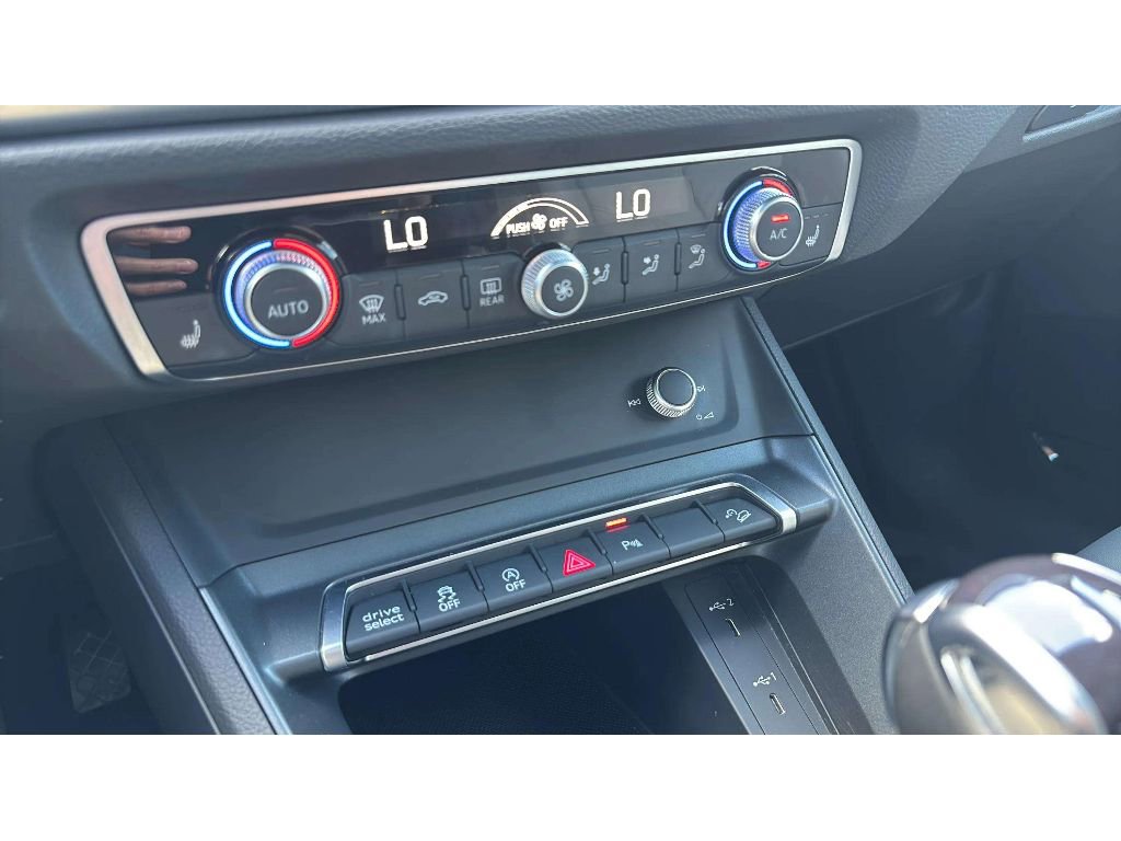 Used 2022 Audi Q3 2.0T Premium Plus AWD/4WD image 21