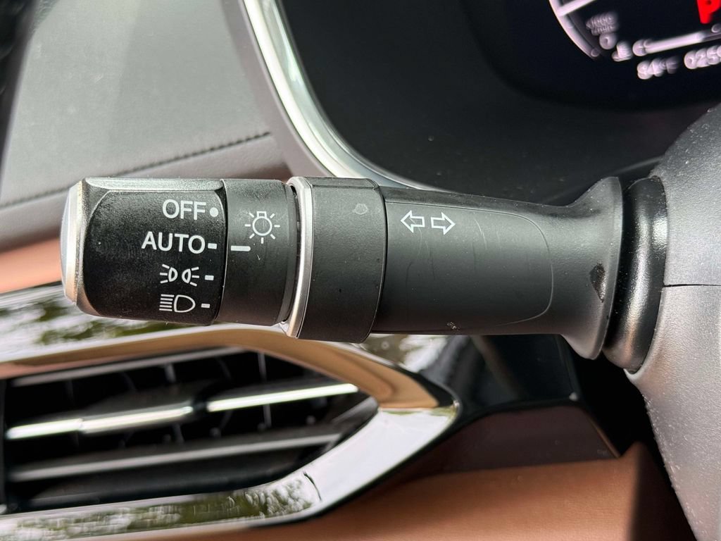 Certified 2024 Acura MDX w/ Technology Package AWD/4WD image 32