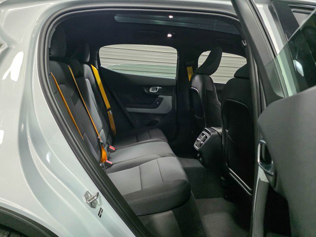 Used 2022 Polestar Polestar 2 w/ Performance Package image 16