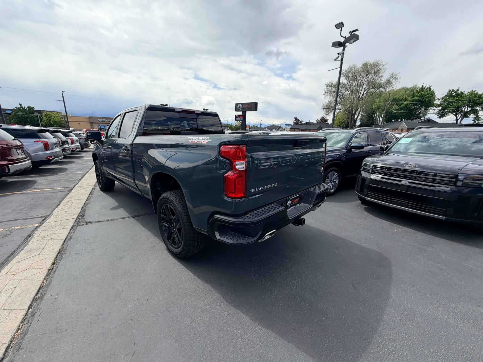 Used 2026 Chevrolet Silverado 1500 LT Trail Boss w/ Convenience Package II AWD/4WD image 6