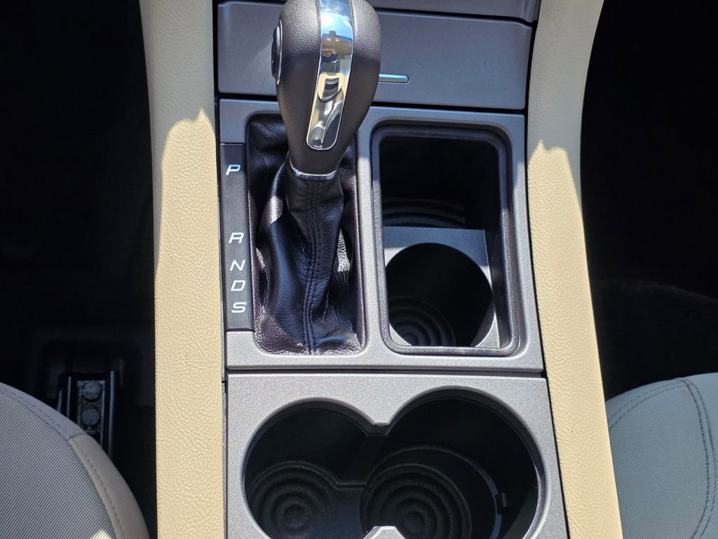 Used 2018 Ford Taurus SE image 25