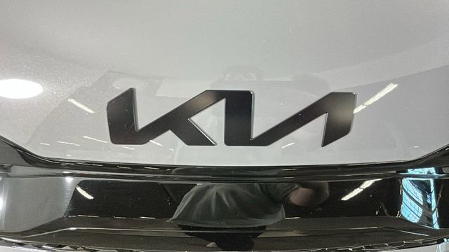 Used 2025 Kia Sportage X-Line w/ Premium Package AWD/4WD image 9