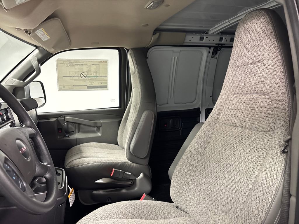 New 2026 GMC Savana 2500 w/ Driver Convenience Package RWD image 27