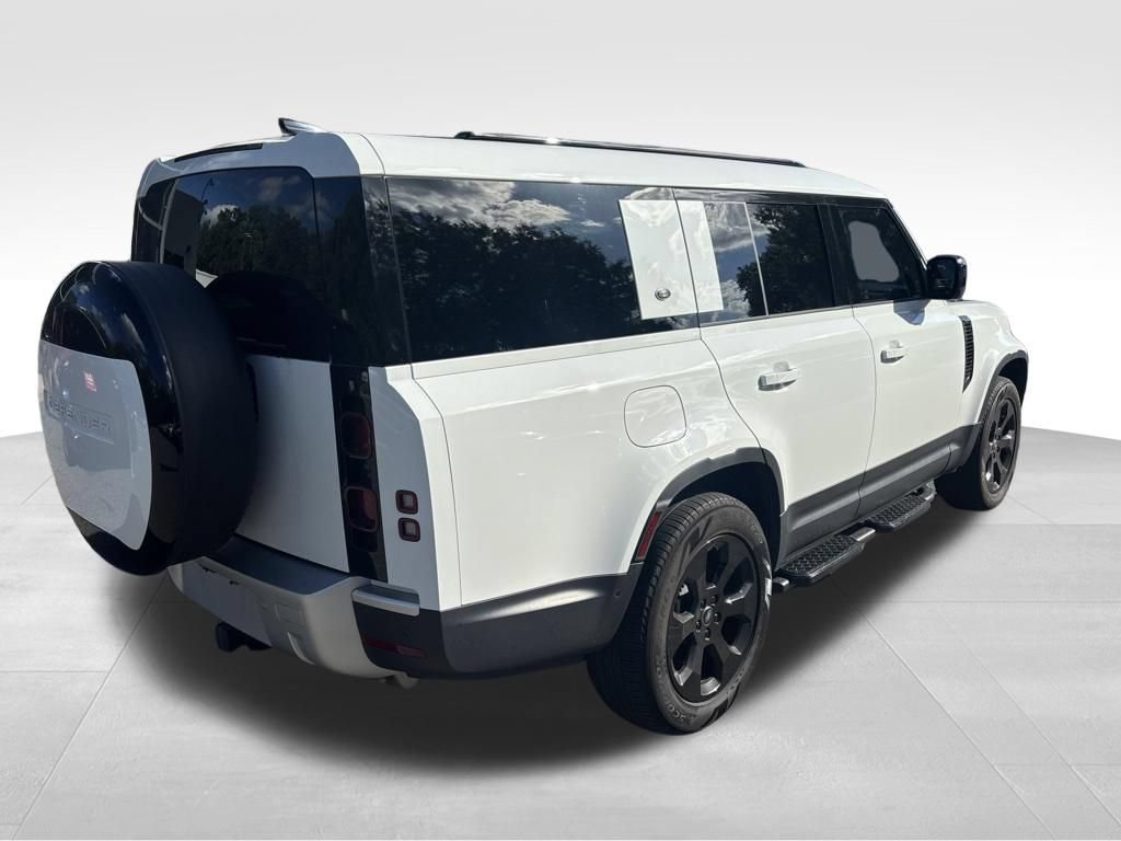 Used 2024 Land Rover Defender 130 S AWD/4WD image 4