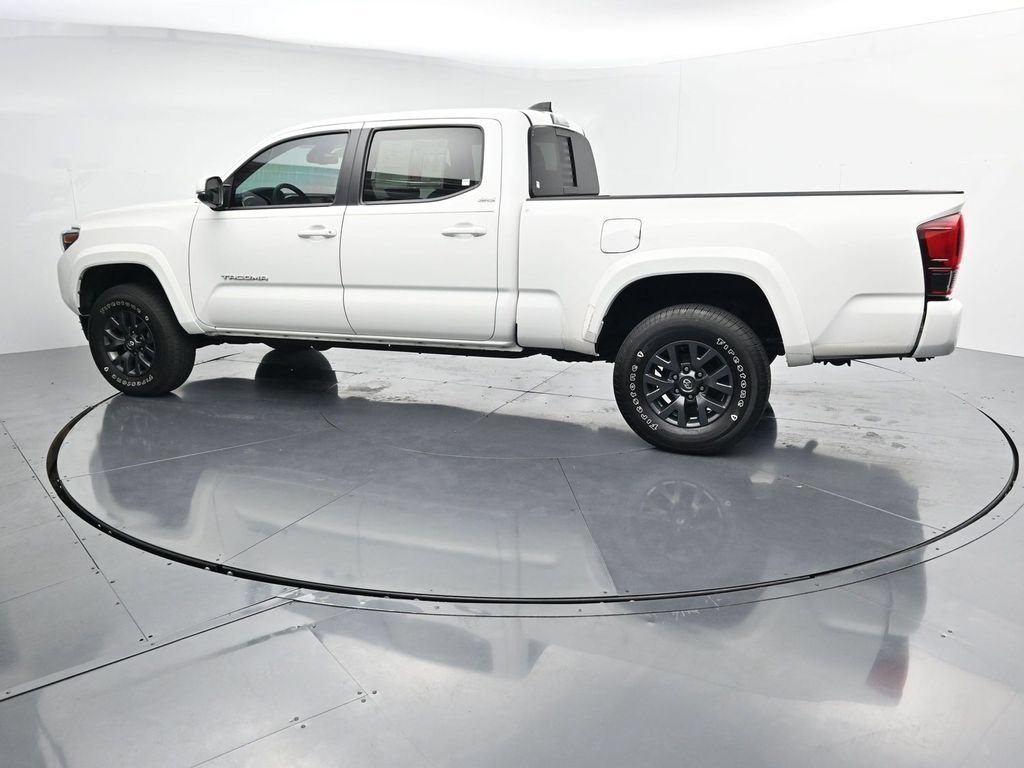 Used 2023 Toyota Tacoma SR5 w/ Technology Package AWD/4WD image 5