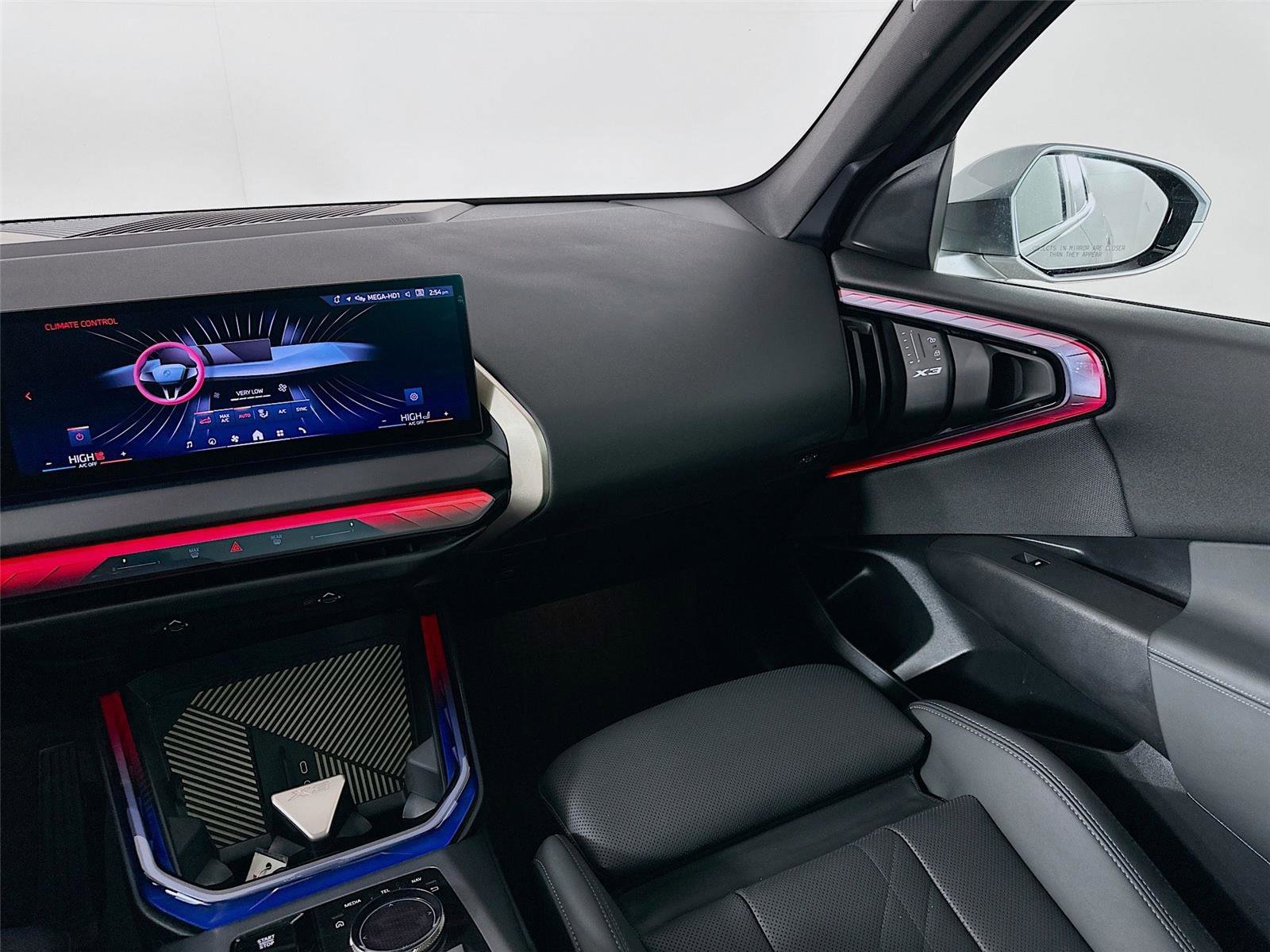 Used 2025 BMW X3 xDrive30i w/ Convenience Package image 24