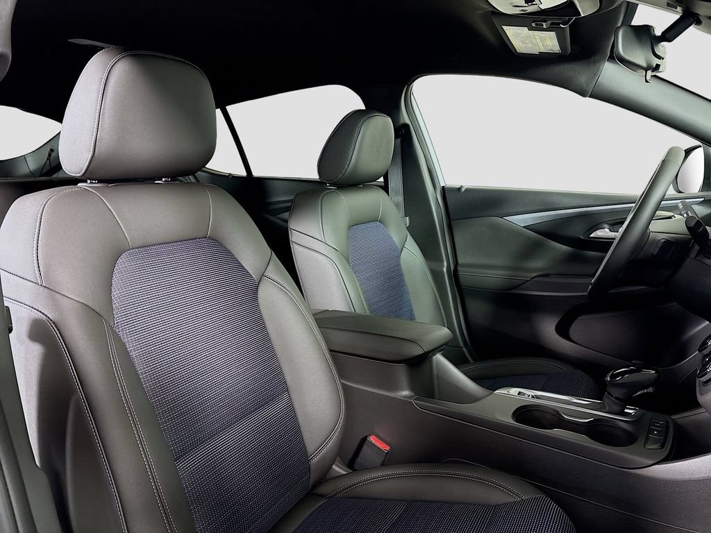 New 2026 Buick Envista Sport Touring w/ Convenience I Package FWD image 26