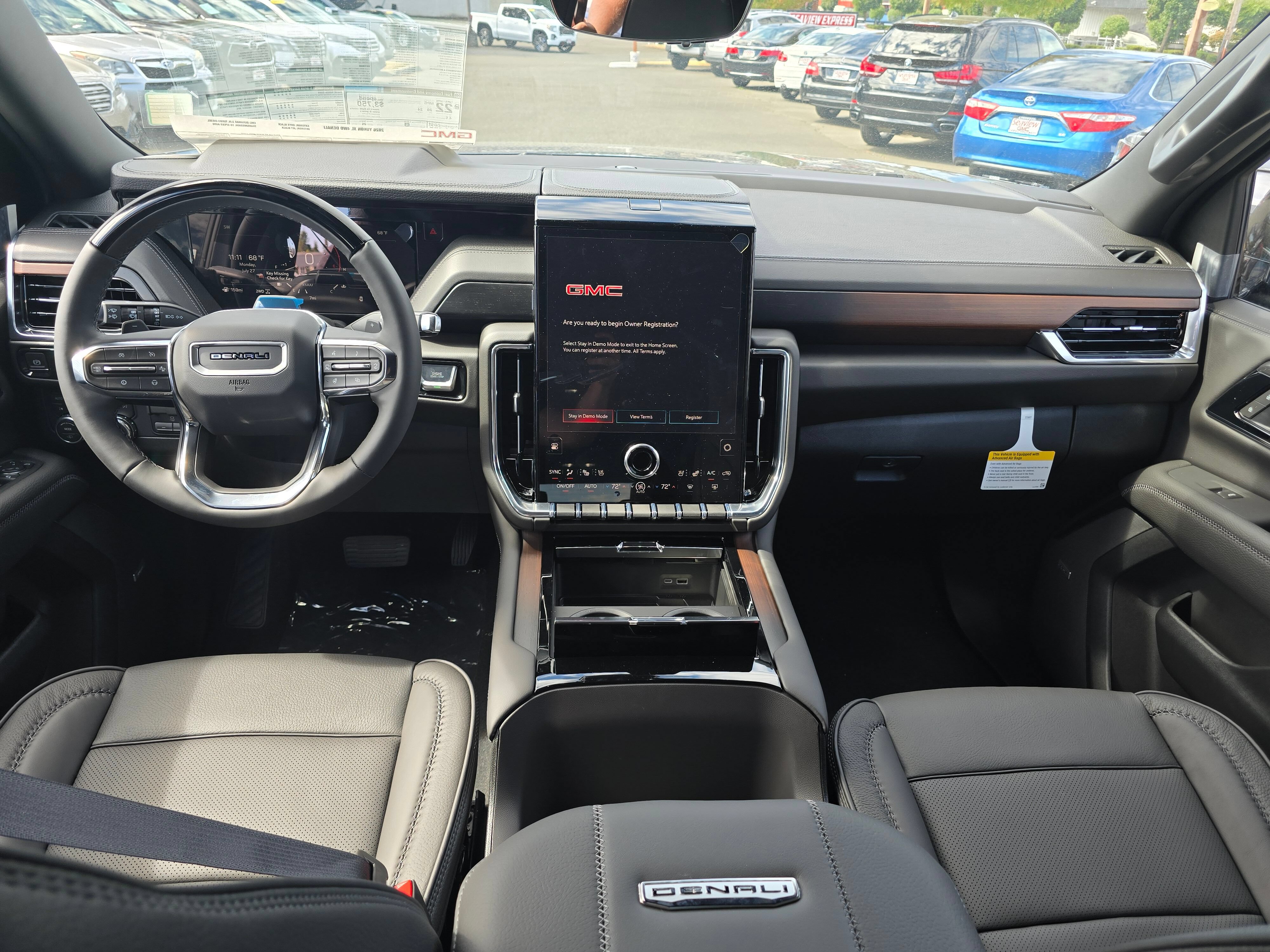 New 2026 GMC Yukon XL Denali w/ Denali Reserve Package AWD/4WD image 13
