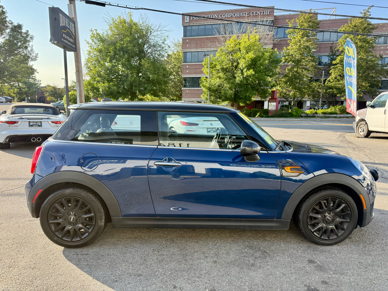 Used 2014 MINI Cooper 2-Door Hardtop image 6