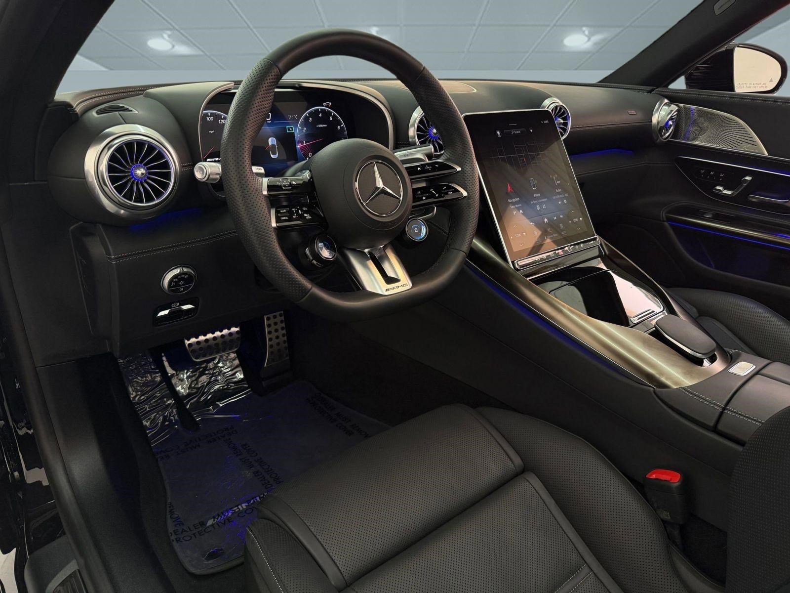 Used 2023 Mercedes-Benz SL 43 AMG image 4