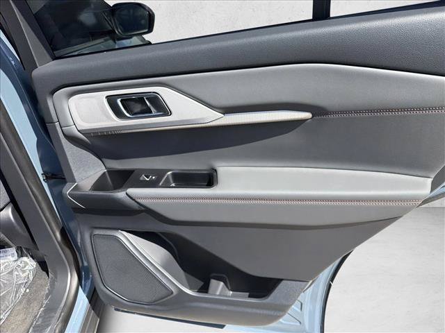 New 2026 Ford Explorer Active RWD image 22
