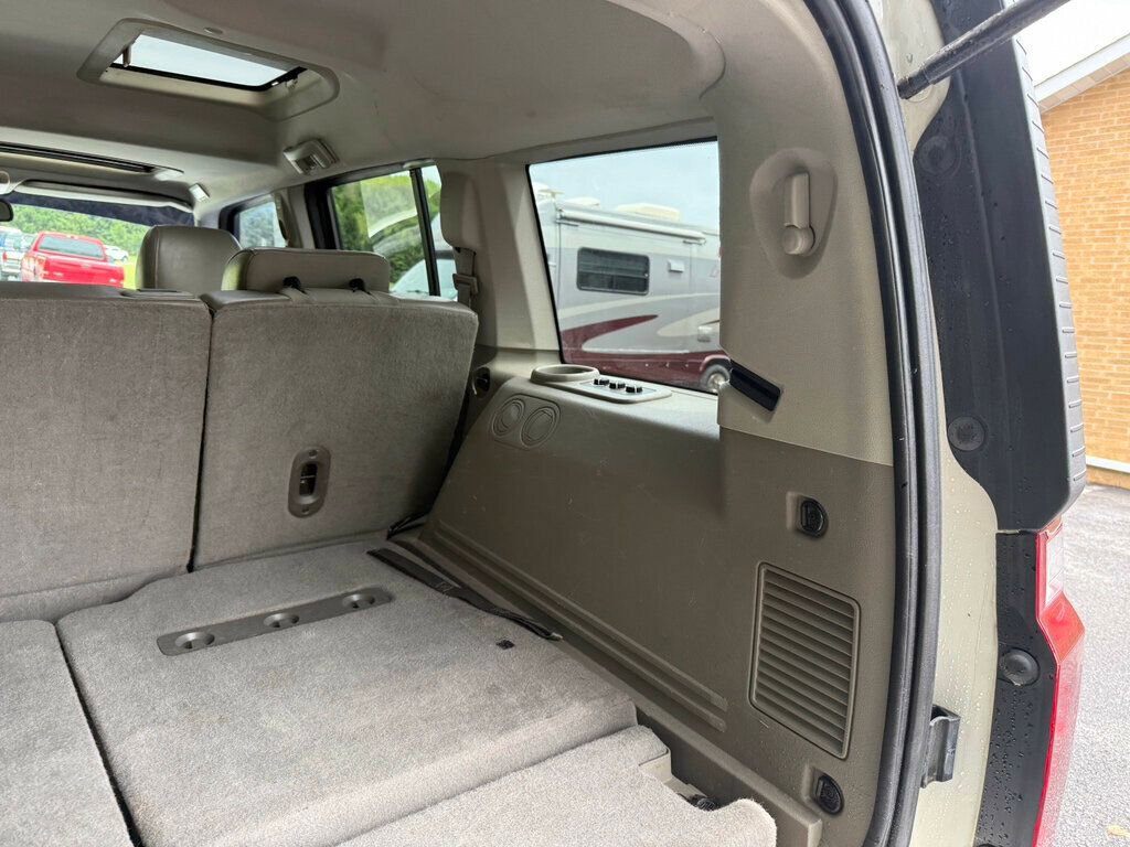Used 2010 Jeep Commander Sport w/ Sun/Sound Group AWD/4WD image 38