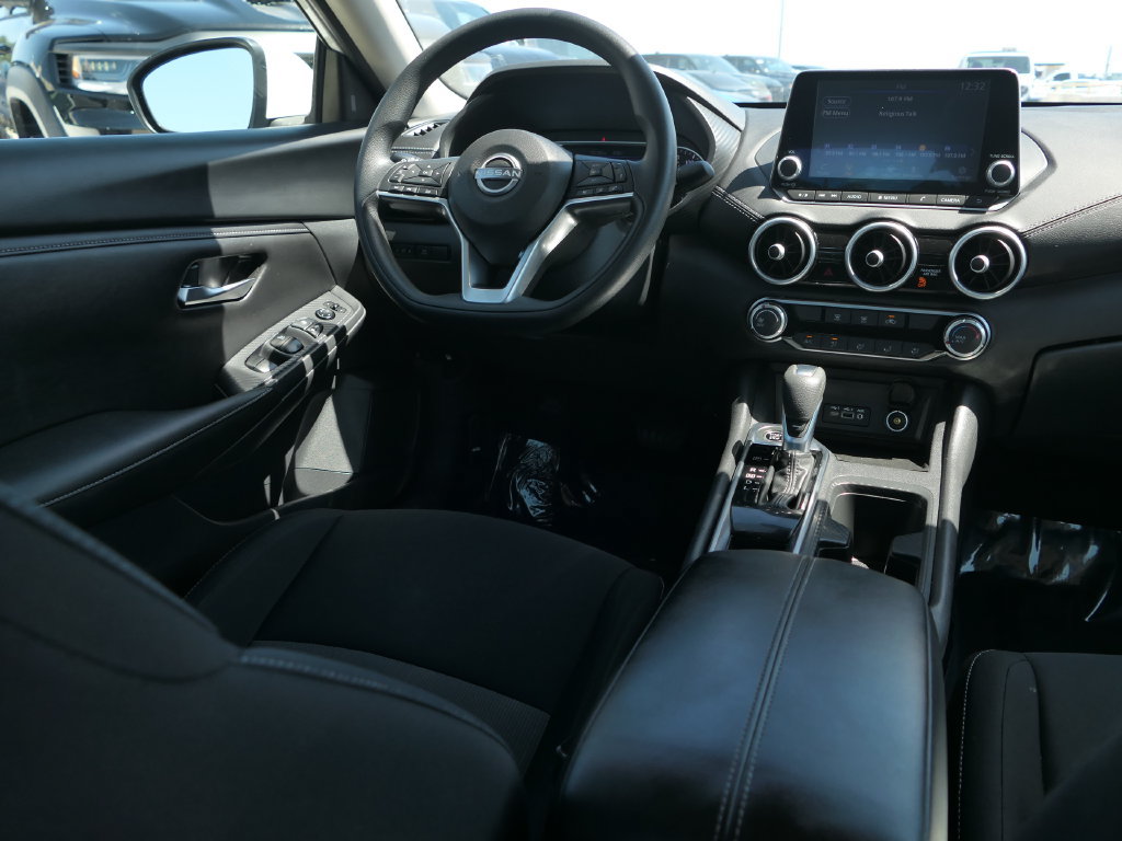 Used 2024 Nissan Sentra SV FWD image 22