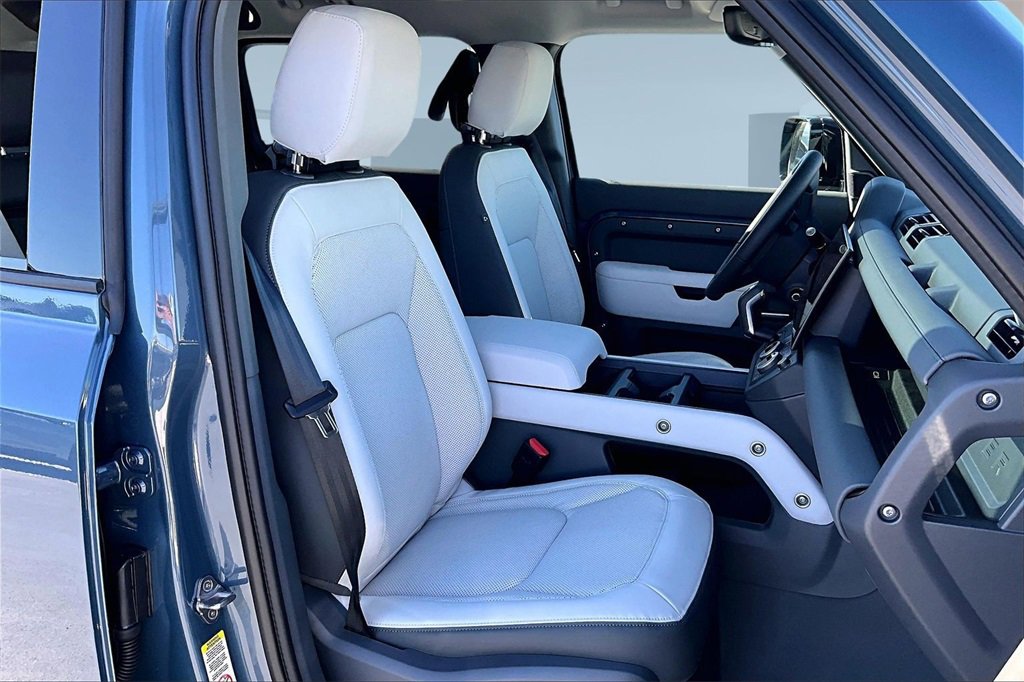New 2026 Land Rover Defender 110 S image 11