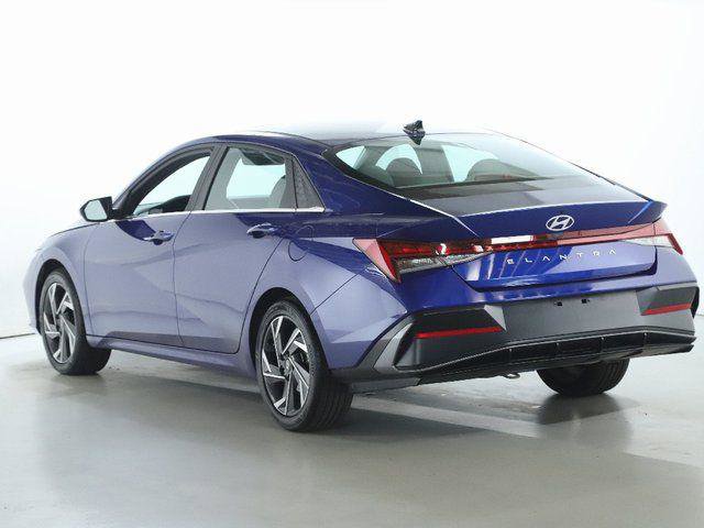 New 2024 Hyundai Elantra SEL w/ Convenience Package image 39
