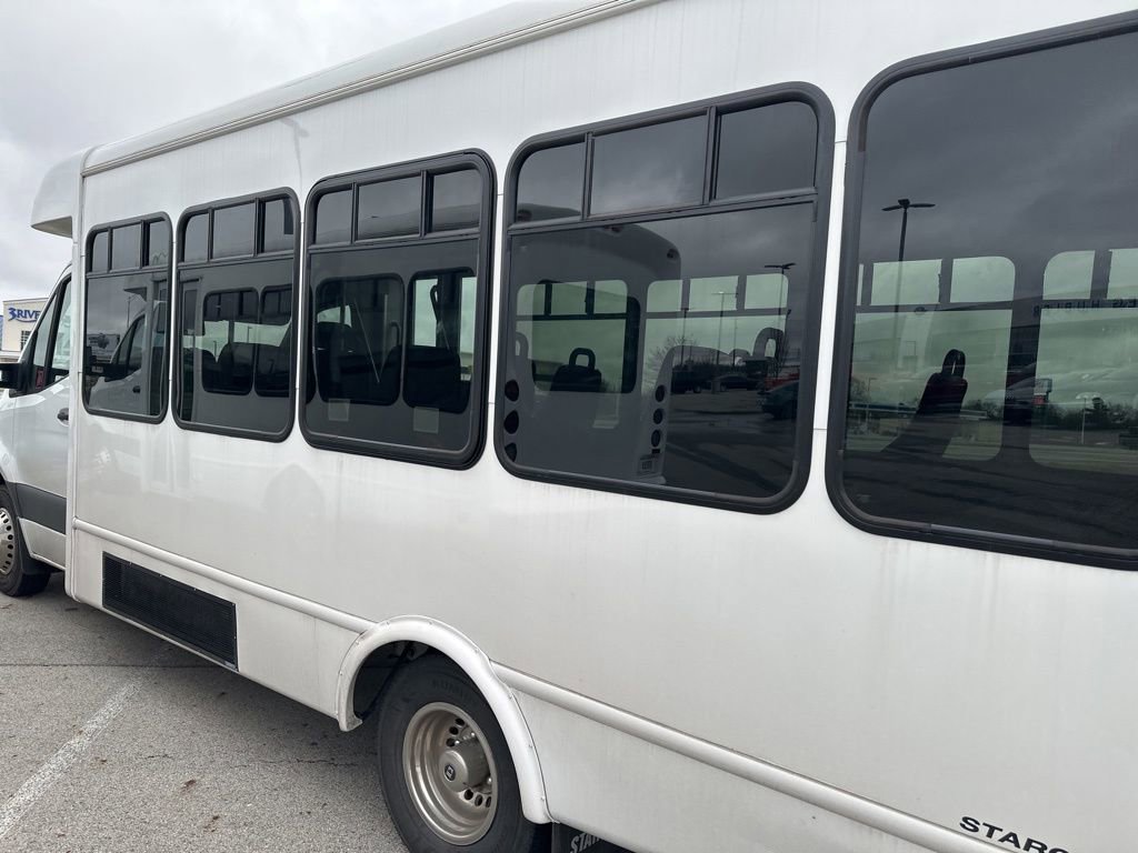 Used 2022 Mercedes-Benz Sprinter 3500 image 11