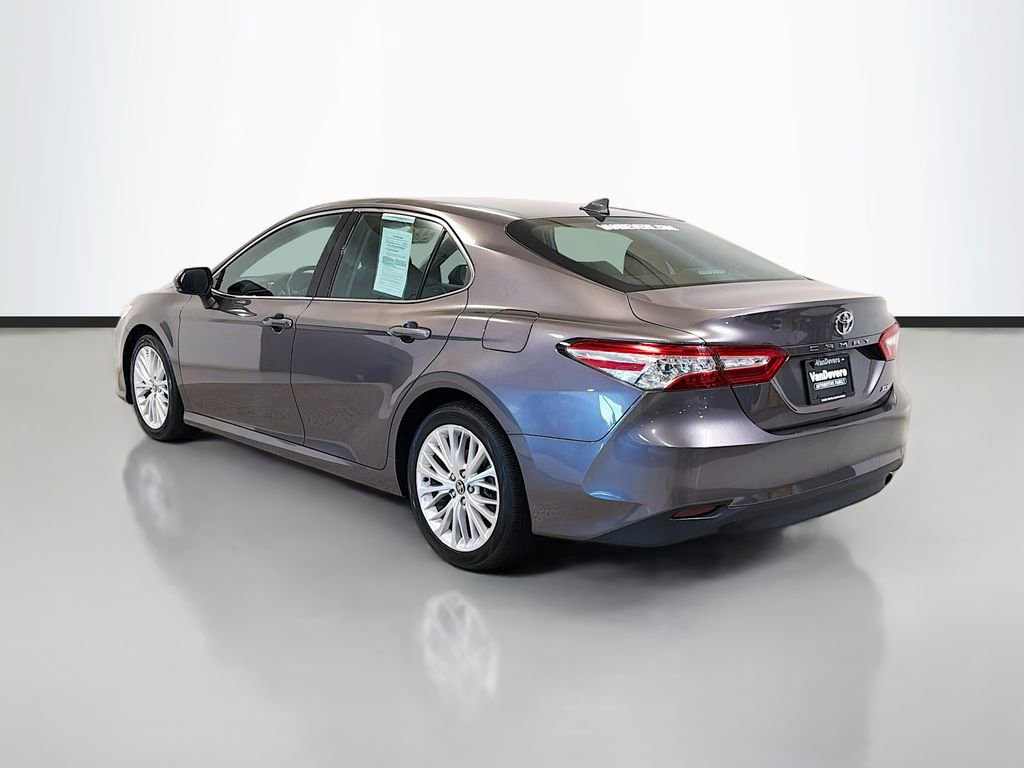 Used 2020 Toyota Camry XLE FWD image 5