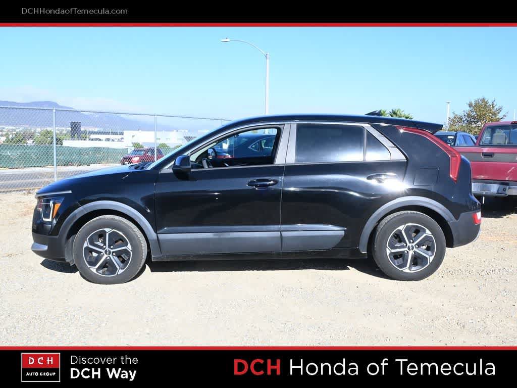 Used 2024 Kia Niro LX FWD image 4