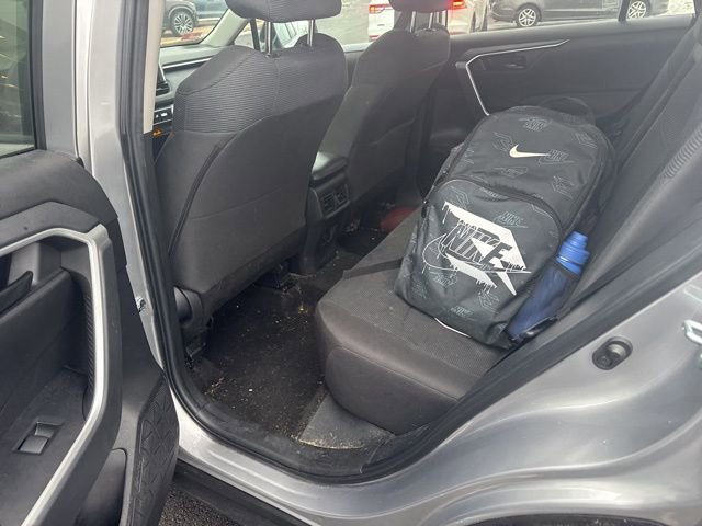 Used 2023 Toyota RAV4 LE image 4