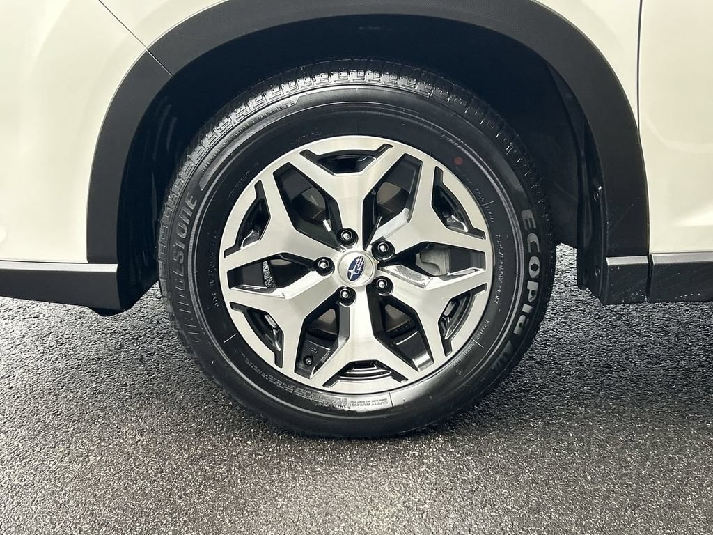 Certified 2023 Subaru Forester Premium AWD/4WD image 10