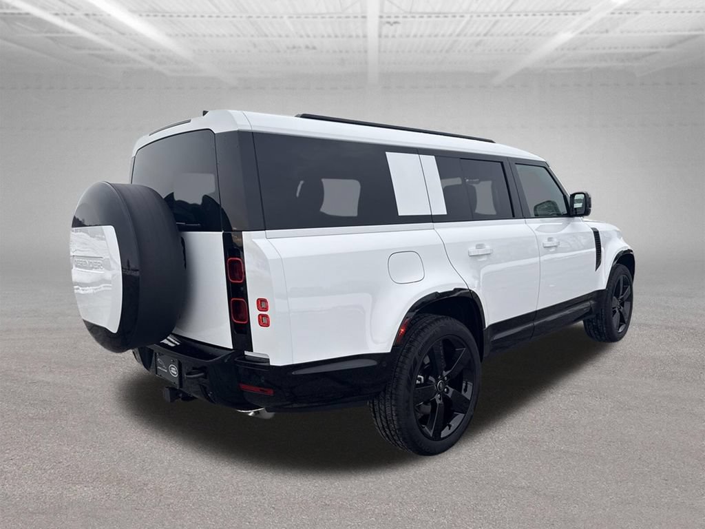 Used 2025 Land Rover Defender 130 X-Dynamic SE AWD/4WD image 7