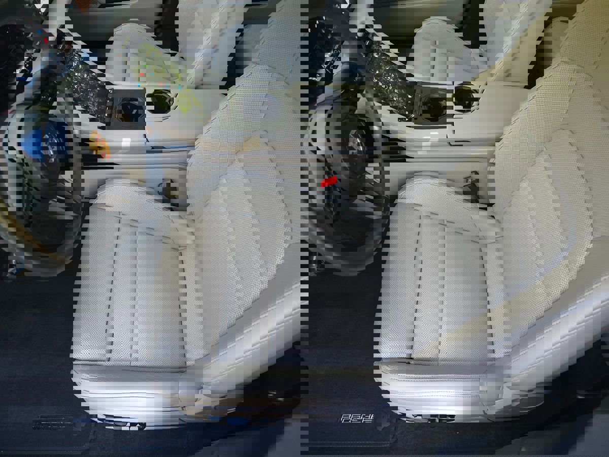 Used 2023 Porsche Taycan 4 Cross Turismo w/ Premium Package image 13