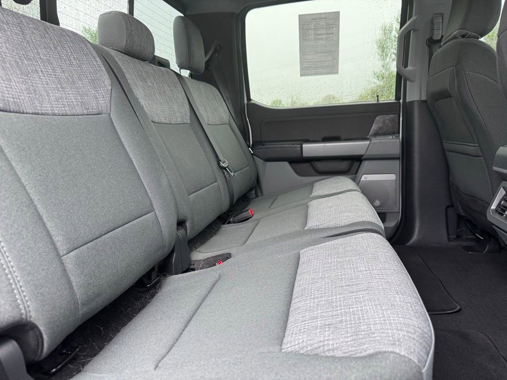 Used 2025 Ford F350 XLT w/ Black Appearance Package AWD/4WD image 11