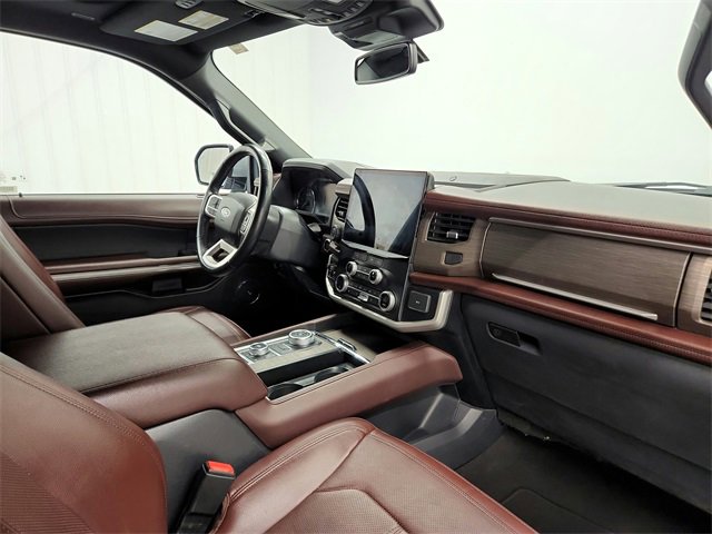 Used 2023 Ford Expedition Max Limited image 32