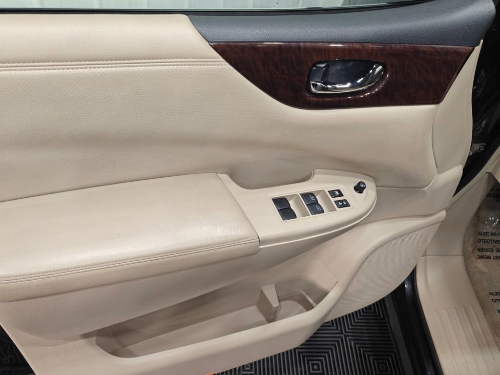 Used 2012 Nissan Quest SL image 39