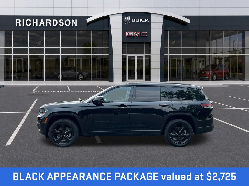 Used 2023 Jeep Grand Cherokee L Limited w/ Black Appearance Package AWD/4WD image 2