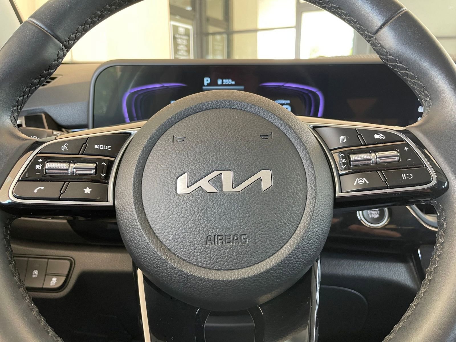 Used 2025 Kia Seltos S FWD image 29