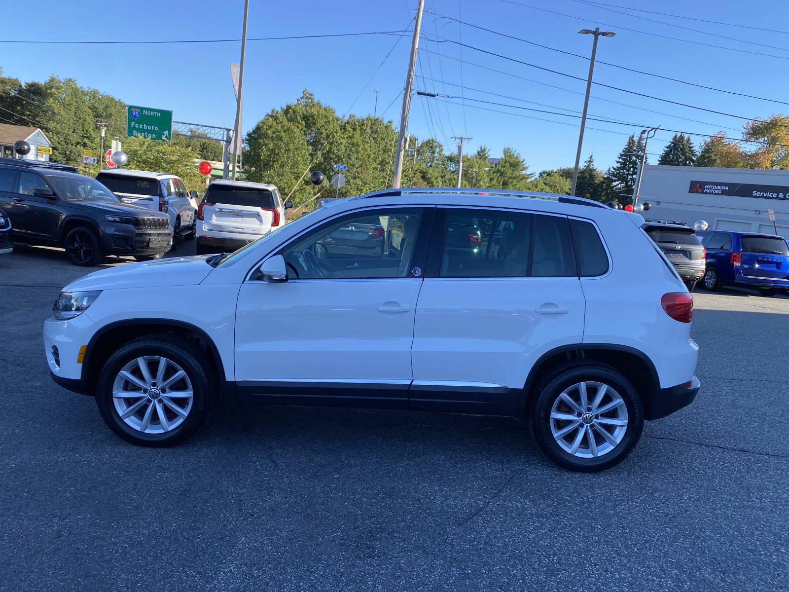 Used 2017 Volkswagen Tiguan Wolfsburg Edition image 2