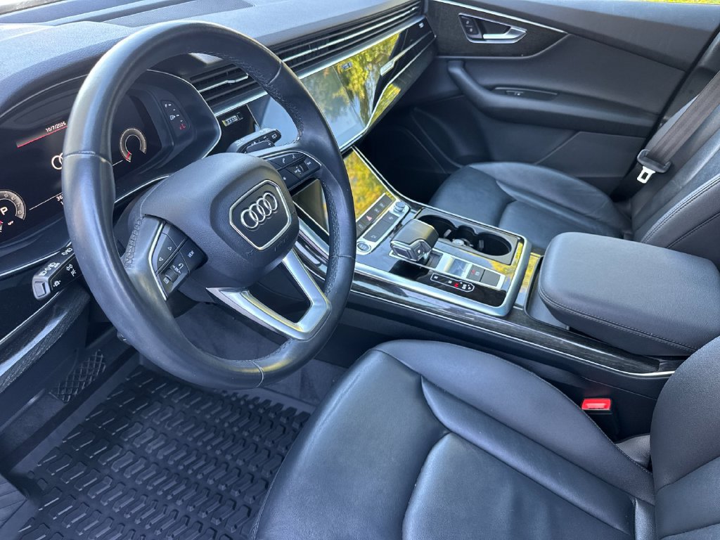 Used 2022 Audi Q7 3.0T Premium w/ Convenience Package AWD/4WD image 11