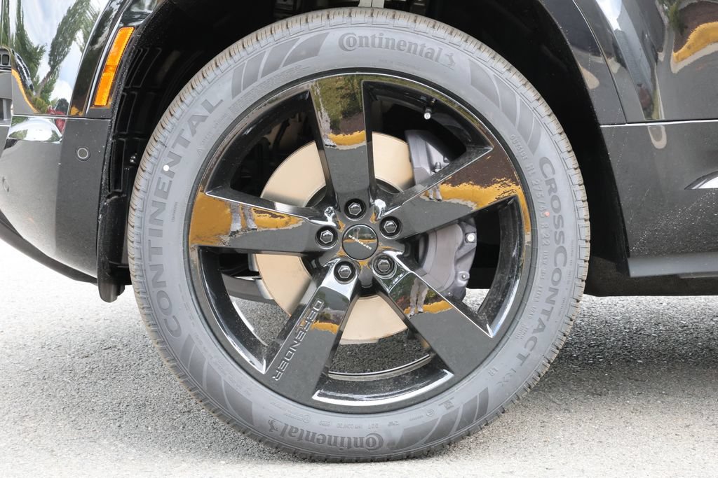 New 2026 Land Rover Defender 110 X-Dynamic SE AWD/4WD image 7