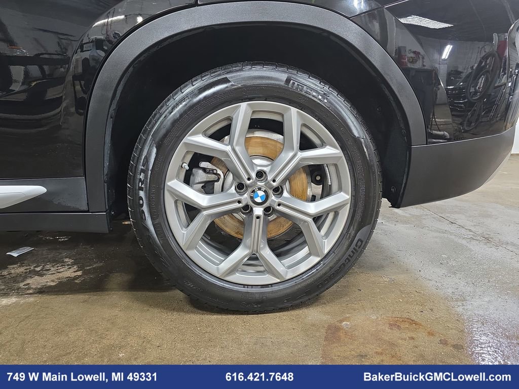 Used 2025 BMW X4 xDrive30i image 35