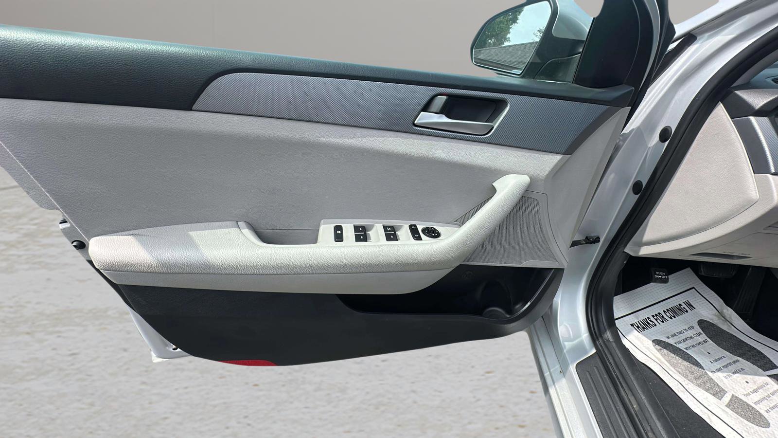 Used 2019 Hyundai Sonata ECO FWD image 17