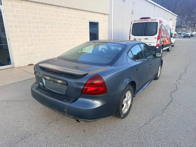 Used 2006 Pontiac Grand Prix w/ Preferred Package image 8