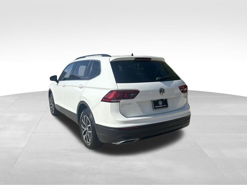 Used 2019 Volkswagen Tiguan SE w/ Panoramic Sunroof Package image 3