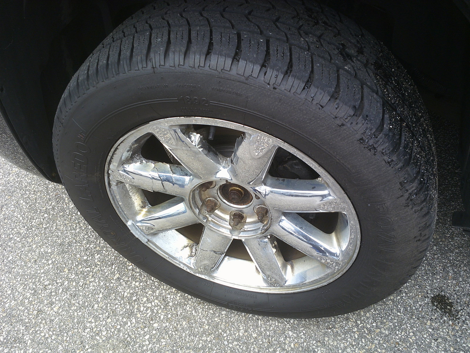 Used 2011 GMC Yukon Denali image 9