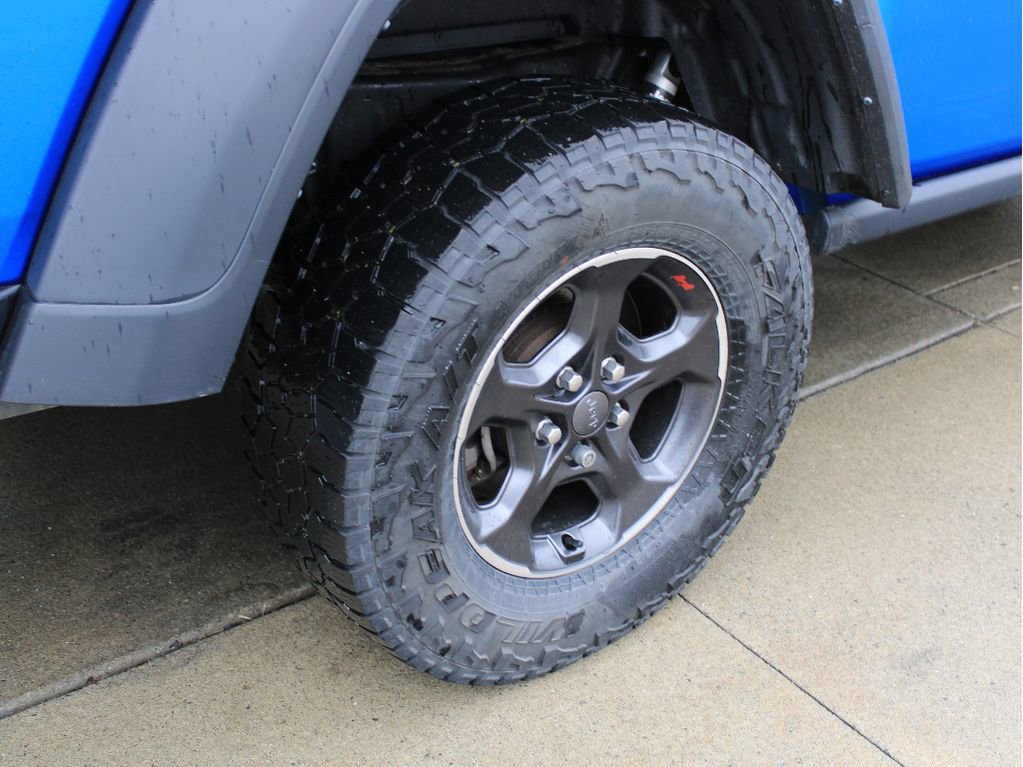 Used 2021 Jeep Gladiator Rubicon w/ Cold Weather Group image 9