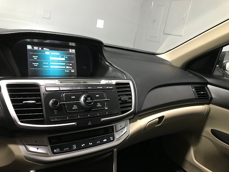 Used 2015 Honda Accord LX image 26