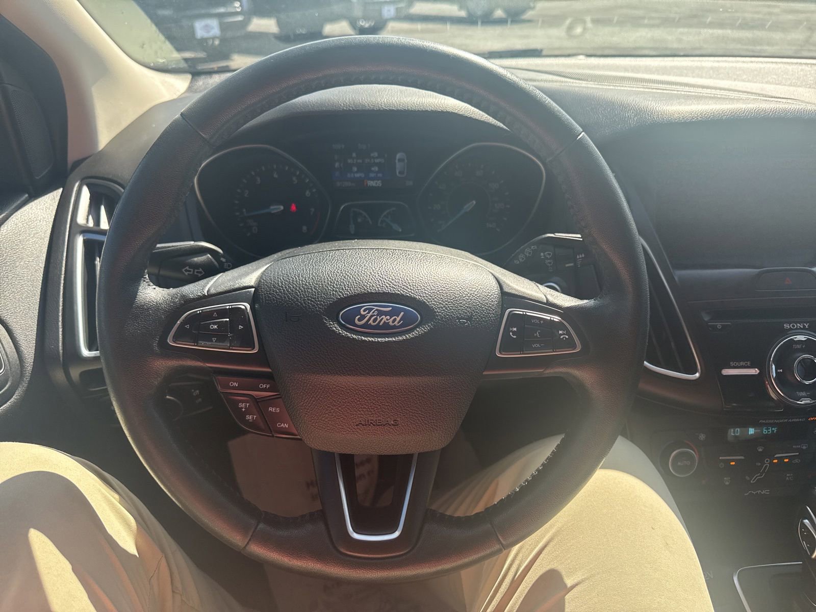 Used 2018 Ford Focus Titanium FWD image 22