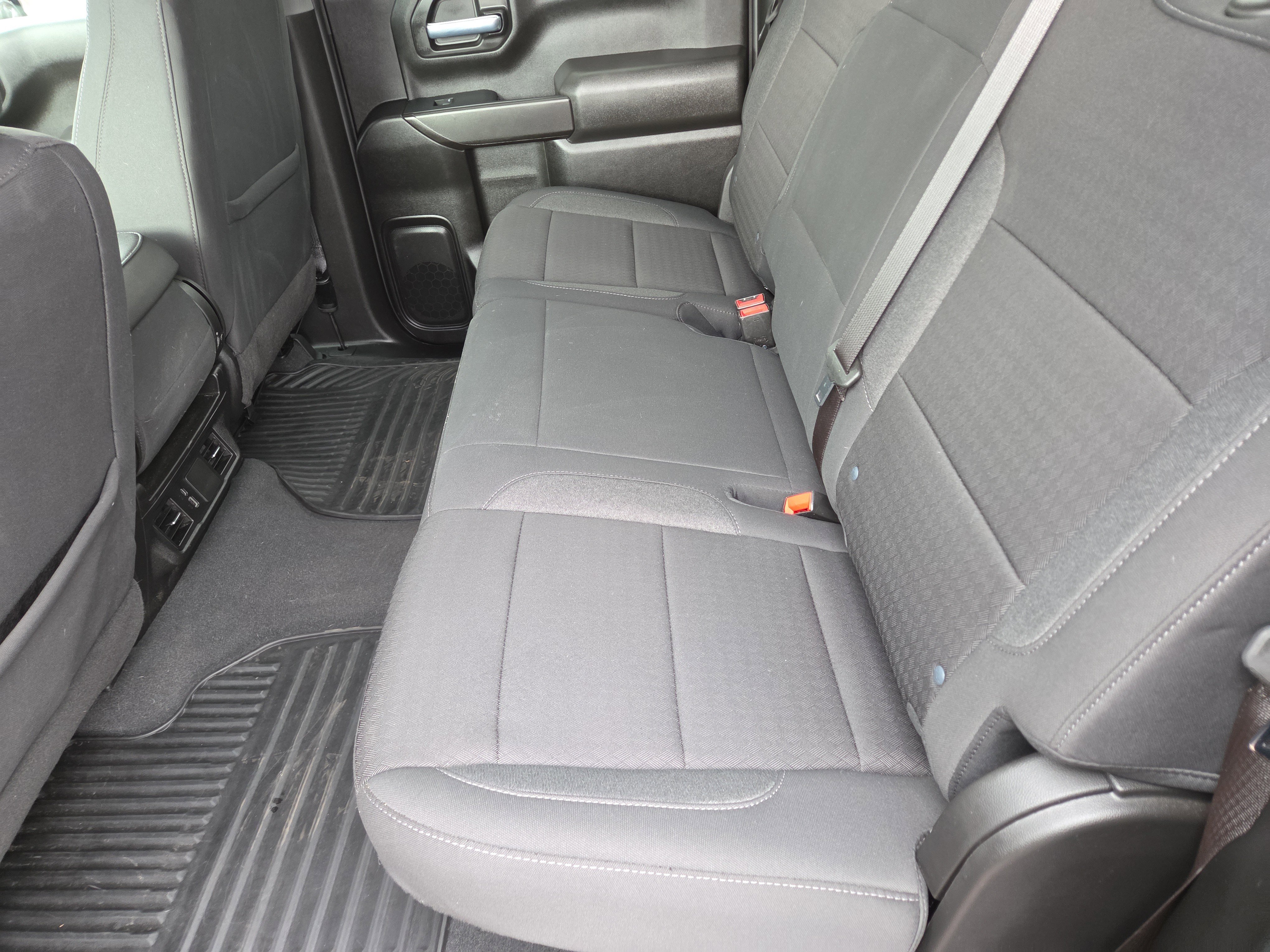 Used 2023 Chevrolet Silverado 1500 Custom image 18