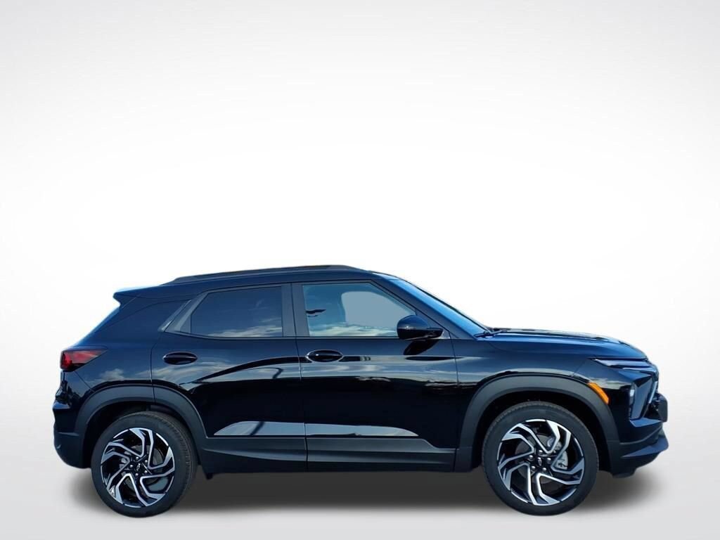 New 2026 Chevrolet TrailBlazer RS w/ Convenience Package AWD/4WD video 2