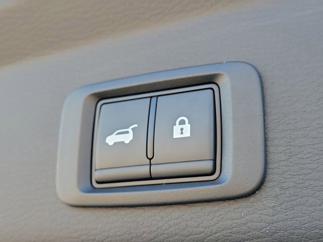 New 2026 Mitsubishi Outlander SE FWD image 12