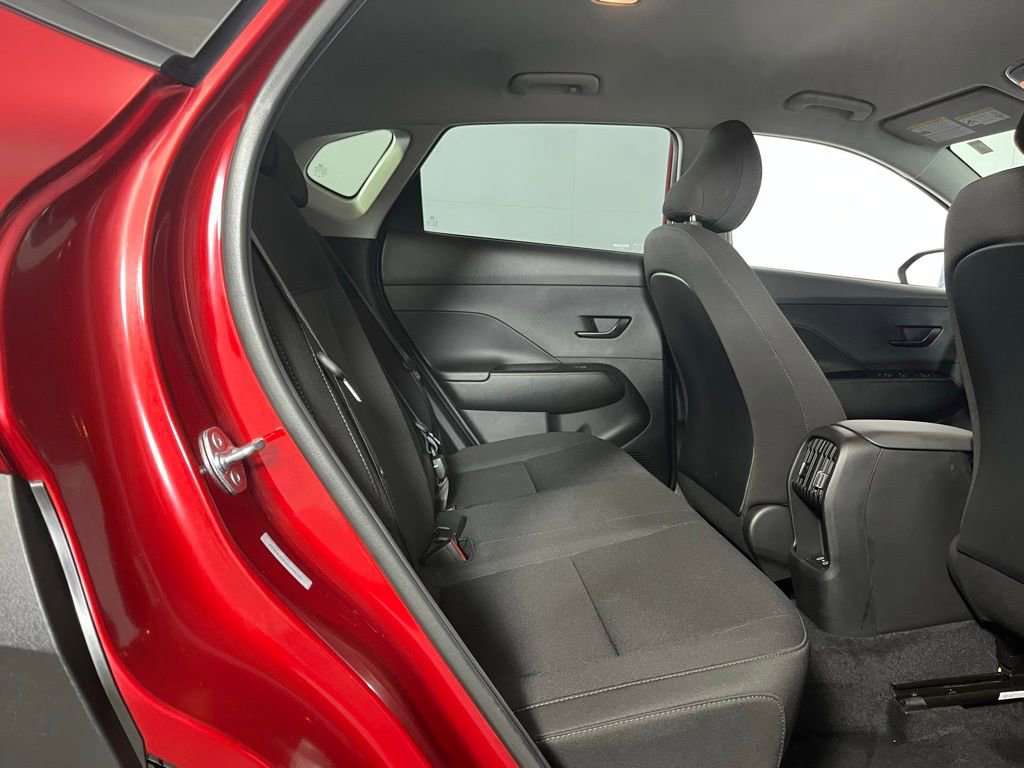 Used 2025 Hyundai Kona SEL image 35