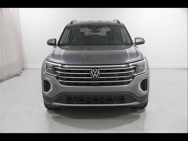 Certified 2025 Volkswagen Atlas SE AWD/4WD image 2